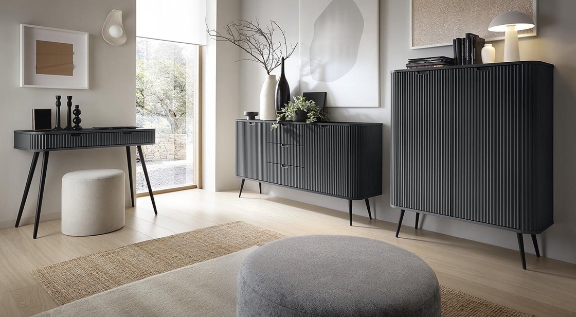 ZOVA black