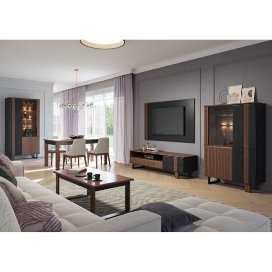 FAROS chair with a tall upholstered back